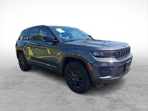 2024 Jeep Grand Cherokee Laredo
