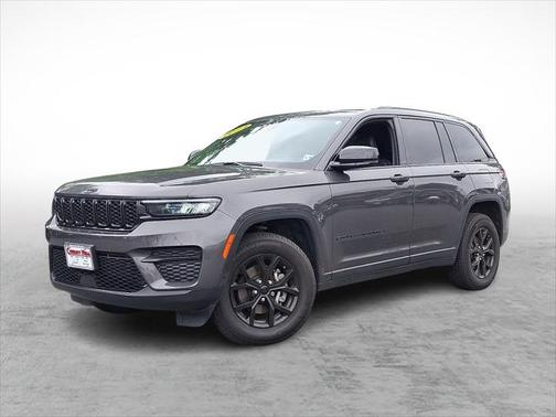2024 Jeep Grand Cherokee Laredo