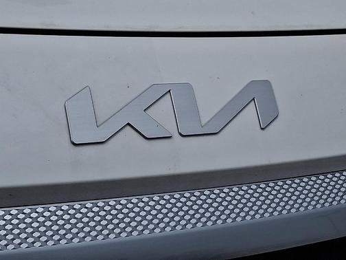 2025 Kia Seltos LX