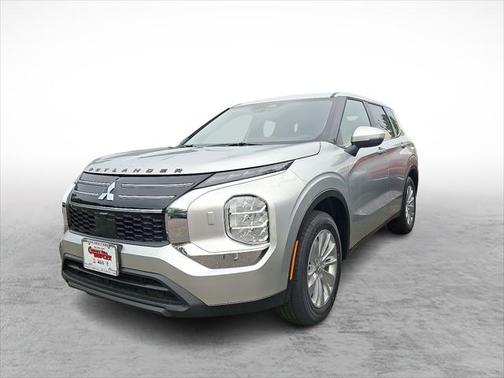 2025 Mitsubishi Outlander ES