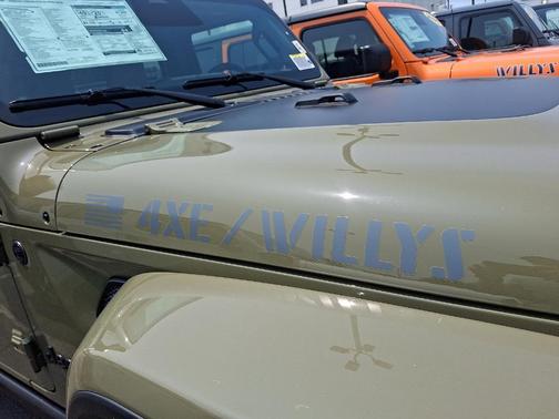 2025 Jeep Wrangler 4xe Sport