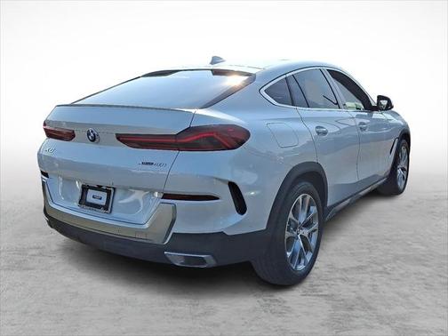 2023 BMW X6 xDrive40i