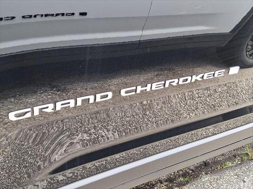 2025 Jeep Grand Cherokee Laredo X