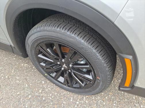 2025 Mitsubishi Eclipse Cross LE