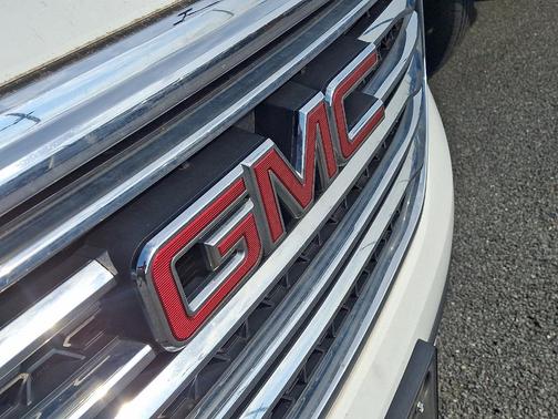 2018 GMC Acadia SLE-2