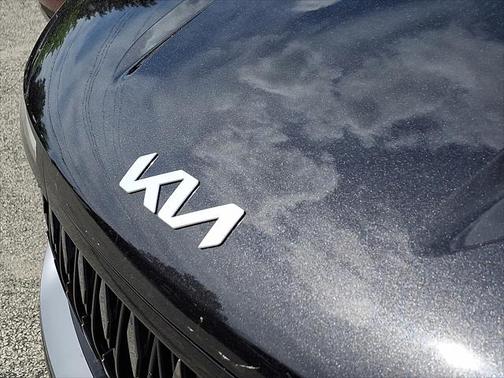 2025 Kia Carnival EX