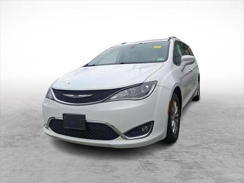 2018 Chrysler Pacifica Touring-L