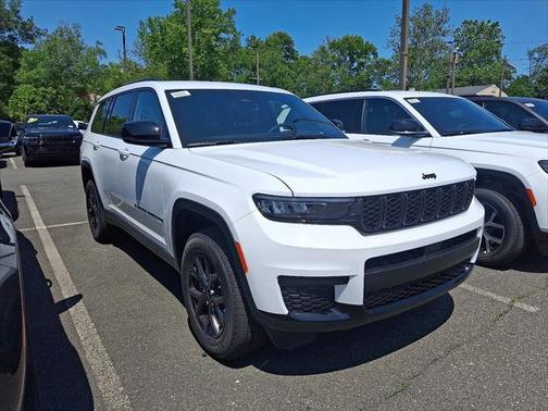 2025 Jeep Grand Cherokee L Laredo