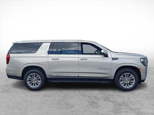2022 GMC Yukon XL SLT