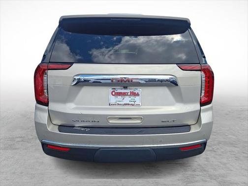 2022 GMC Yukon XL SLT