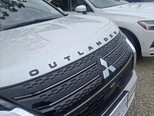2022 Mitsubishi Outlander SEL