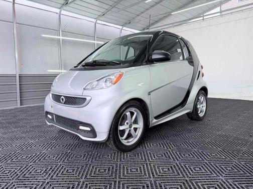 Silver Metallic 2015 smart ForTwo Passion