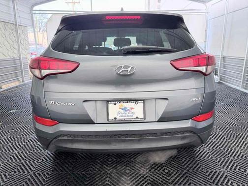 2018 Hyundai TUCSON SEL