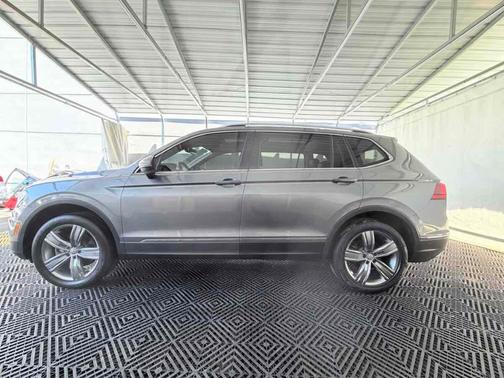Platinum Gray Metallic 2020 Volkswagen Tiguan 2.0T SEL