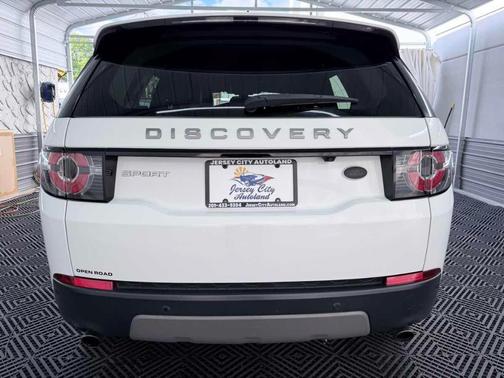 Fuji White 2017 Land Rover Discovery Sport SE