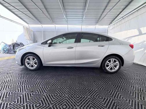 Silver Ice Metallic 2016 Chevrolet Cruze LT Automatic
