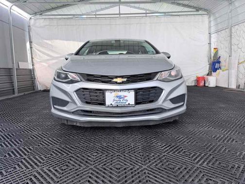 Silver Ice Metallic 2016 Chevrolet Cruze LT Automatic