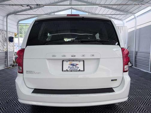 Bright White Clearcoat 2016 Dodge Grand Caravan AVP/SE