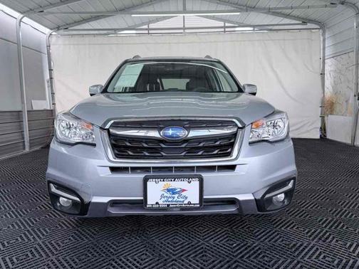 Ice Silver Metallic 2017 Subaru Forester 2.5i Limited