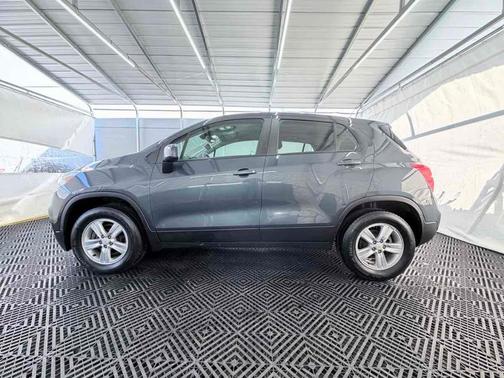 Shadow Gray Metallic 2021 Chevrolet Trax LS