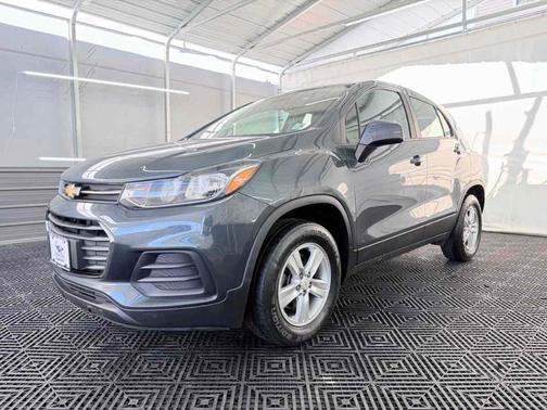 Shadow Gray Metallic 2021 Chevrolet Trax LS