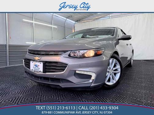 Pepperdust Metallic 2017 Chevrolet Malibu 1LT