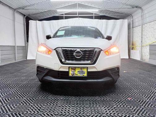 2019 Nissan Kicks SV