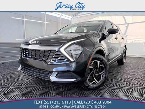 Fusion Orange 2023 Kia Sportage LX