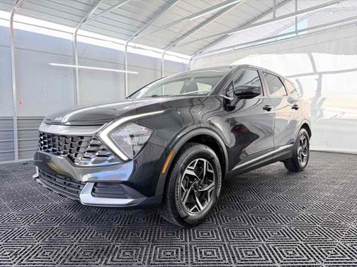 Fusion Orange 2023 Kia Sportage LX