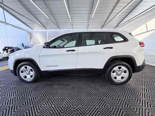 2015 Jeep Cherokee Sport
