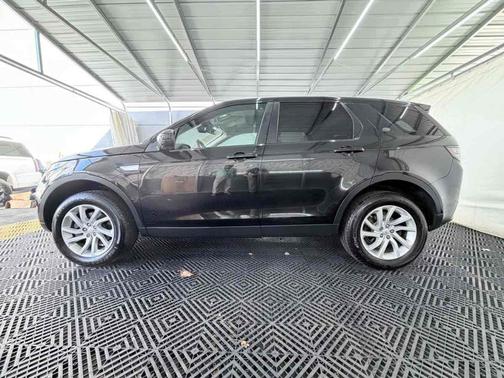 Santorini Black 2017 Land Rover Discovery Sport HSE