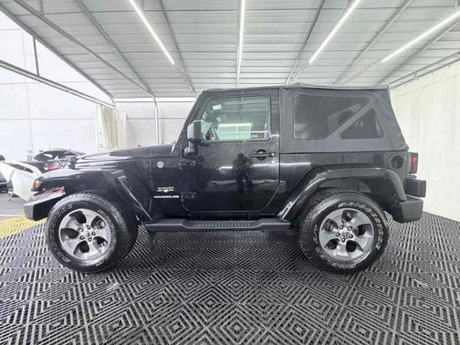 Black Clearcoat 2017 Jeep Wrangler Sahara