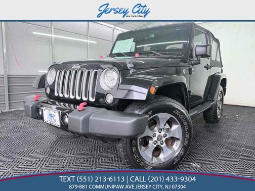 Black Clearcoat 2017 Jeep Wrangler Sahara