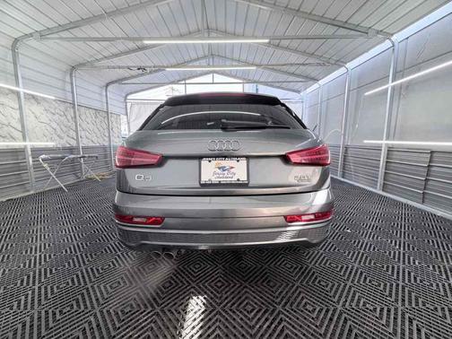 Daytona Gray Pearl Effect 2018 Audi Q3 2.0T Sport Premium