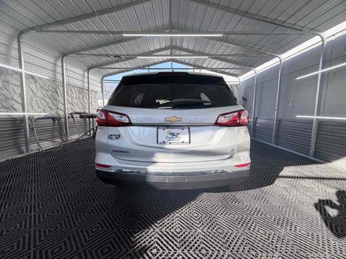 Silver Ice Metallic 2018 Chevrolet Equinox 1LT