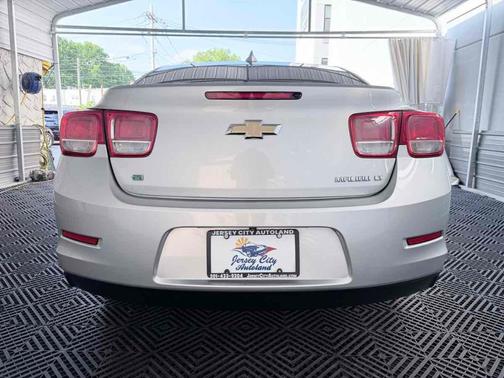 Silver Ice Metallic 2016 Chevrolet Malibu Limited LT