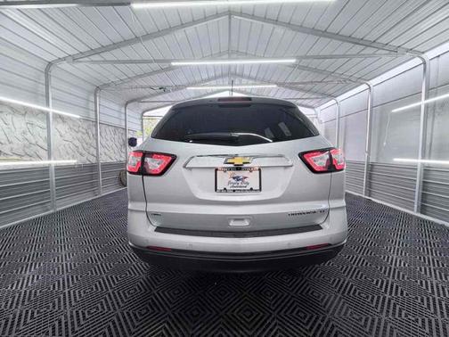 Silver Ice Metallic 2014 Chevrolet Traverse 2LT