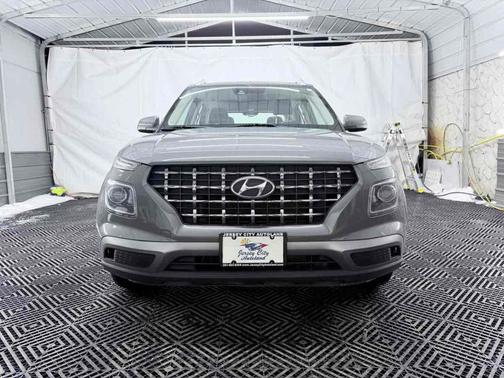 2021 Hyundai VENUE SEL