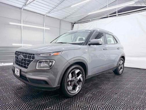2021 Hyundai VENUE SEL