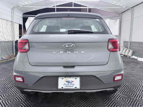 2021 Hyundai VENUE SEL