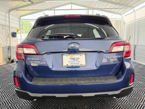 Lapis Blue Pearl 2015 Subaru Outback 3.6R Limited