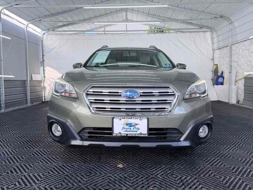 Wilderness Green Metallic 2016 Subaru Outback 2.5i Premium