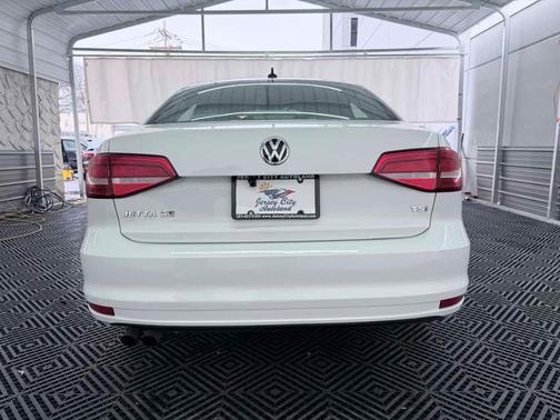 2015 Volkswagen Jetta 1.8T SE