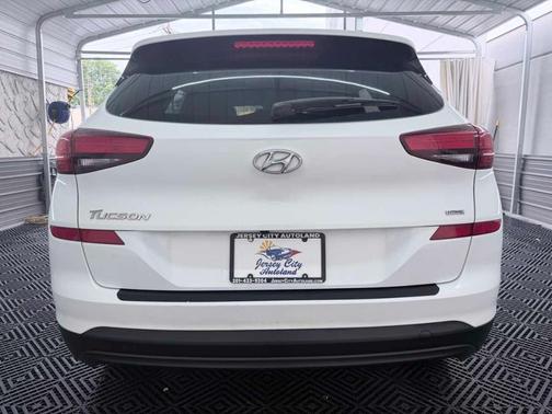 White Cream 2021 Hyundai TUCSON Value