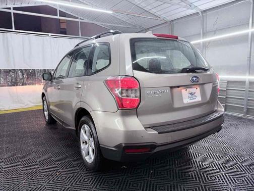 2016 Subaru Forester 2.5i