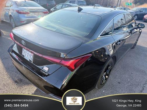 2020 Toyota Avalon Hybrid XLE