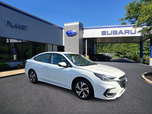 Crystal White Pearl 2024 Subaru Legacy Premium