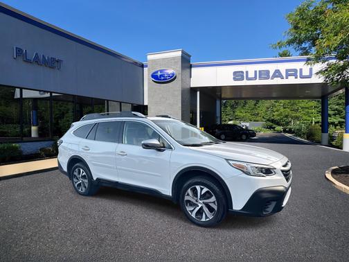 2022 Subaru Outback Touring