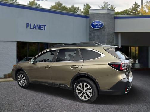 2022 Subaru Outback Premium