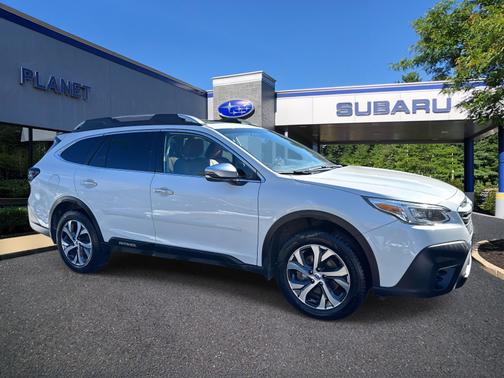 2022 Subaru Outback Touring XT